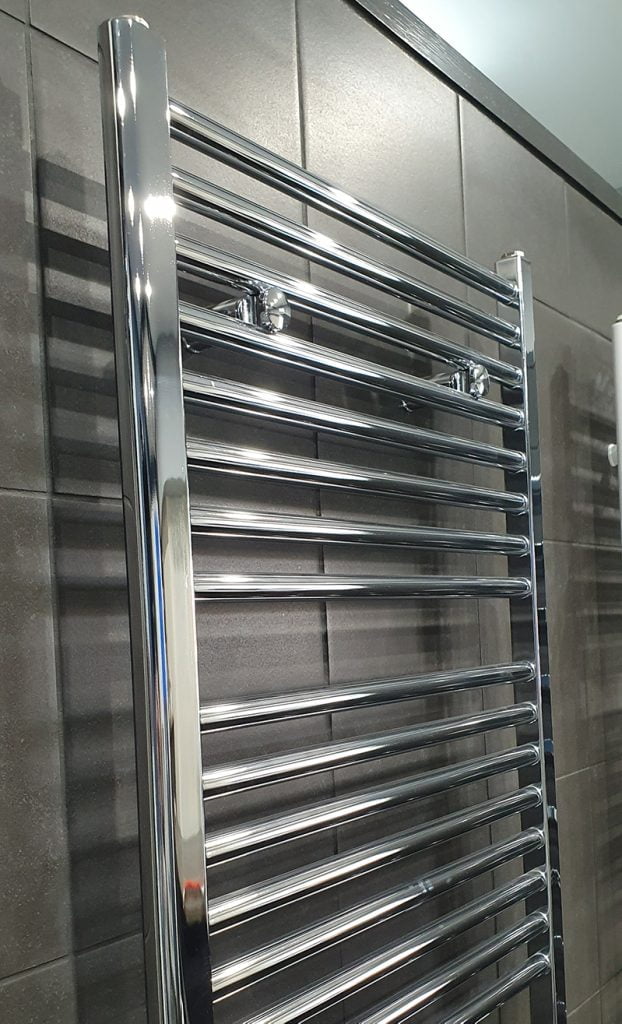 Hydronic towel rail